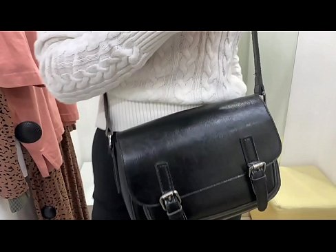 ❤️ Публічна мастурбація молодої сучки FeralBerry фалоімітатором у примірочній ❤️❌ Порно у нас uk.sex-porntube.ru